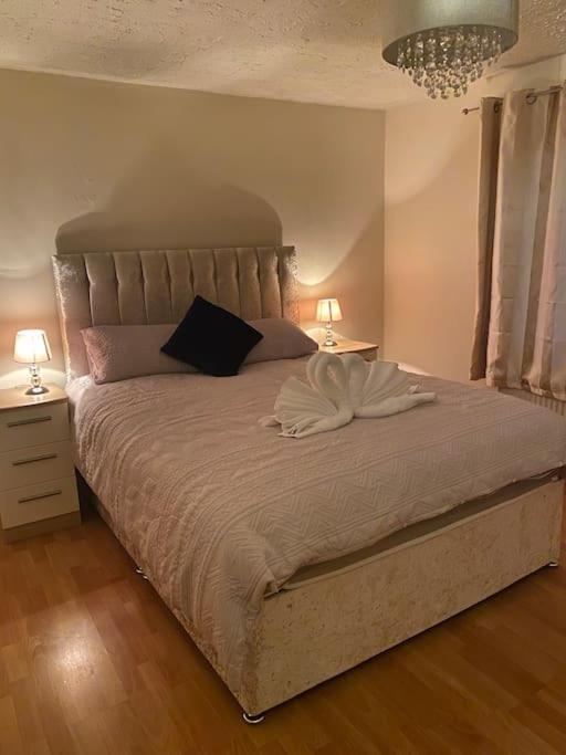 3 Bedroom Home-Inverkeithing Eksteriør bilde