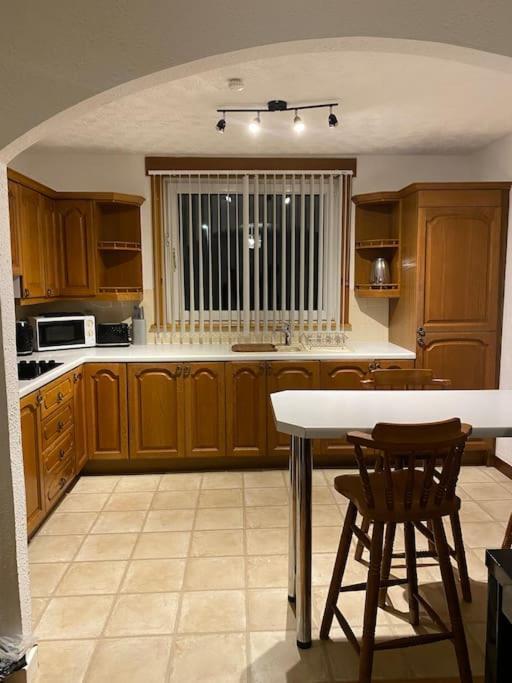 3 Bedroom Home-Inverkeithing Eksteriør bilde